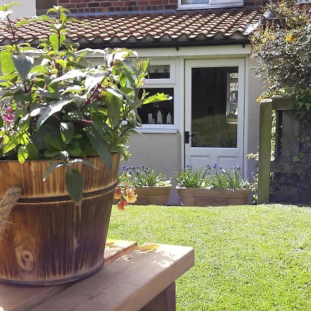 Crabapple Cottage, Saltburn-by-the-sea * Hinderwell